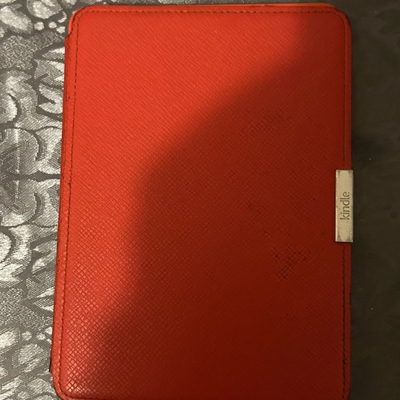 Red Kindle Case Cover – Fits 6” Kindle - Picture 1 of 9